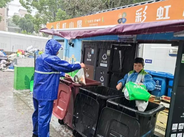 九游娱乐：多措并举让“垃圾分类”成为社区“亮点加分项”(图5)