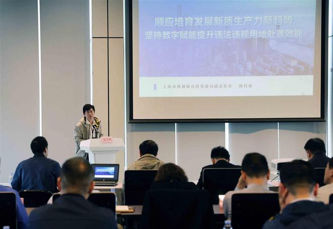 九游娱乐：垃圾分类、地沟油处置……第八届城管论坛探寻“数字+”下的城市治理新路径(图3)