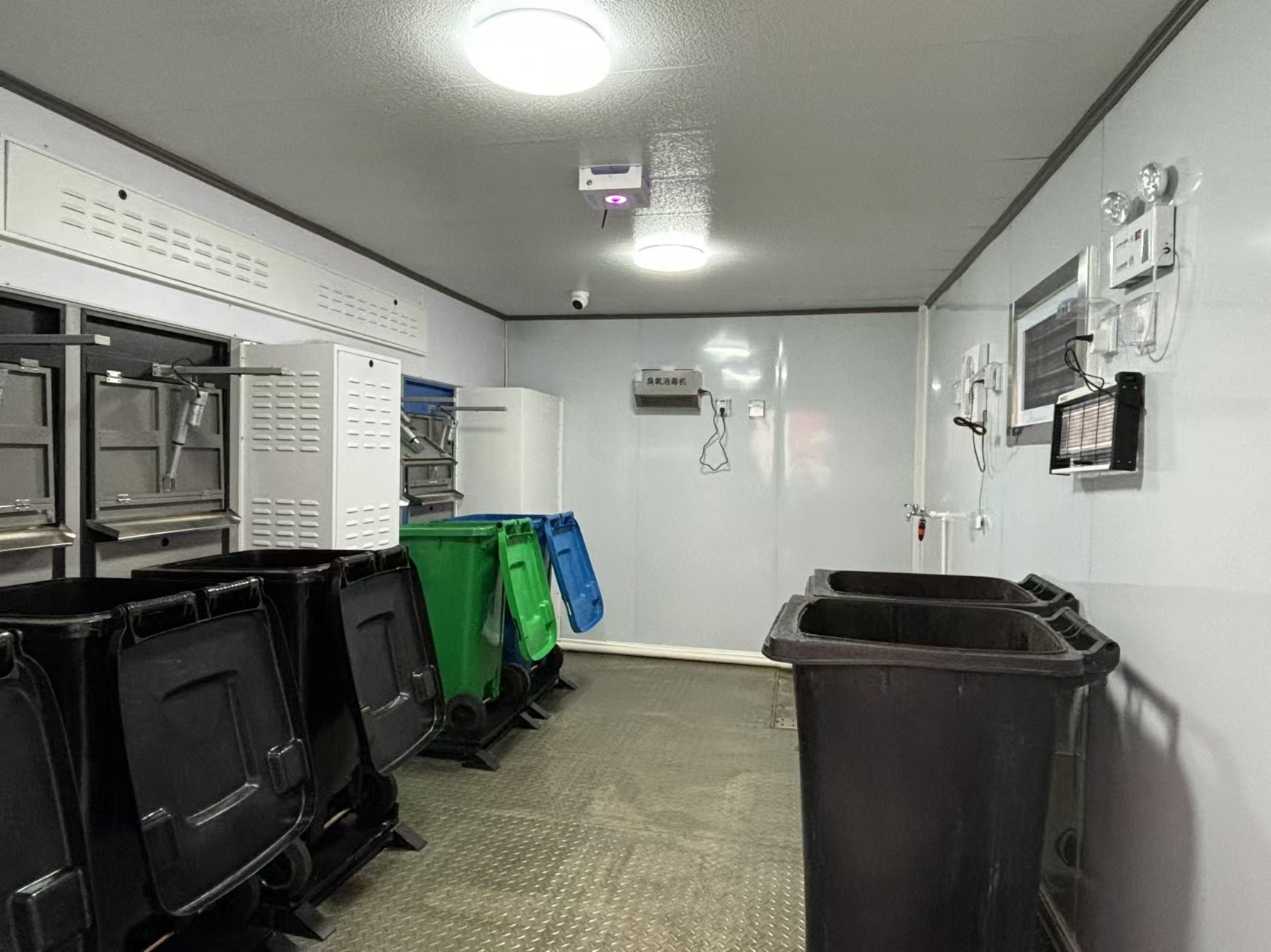 智能厢房扮靓校园生活 分类收集点净化周边环境(图3)