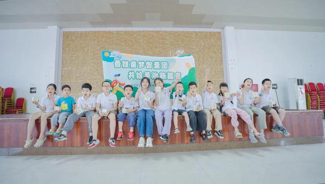 助力垃圾分类宣传共筑绿色友爱社区(图2)