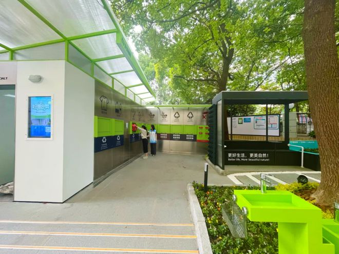 带动辐射约60万人2024年上海市生活垃圾分类志愿者服务宣传日系列活动在虹口圆满收官(图3)