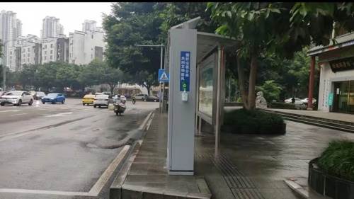 带着太阳能自动消毒还会“报警”的智能垃圾箱来了(图3)