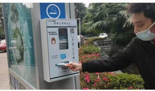 带着太阳能自动消毒还会“报警”的智能垃圾箱来了(图4)