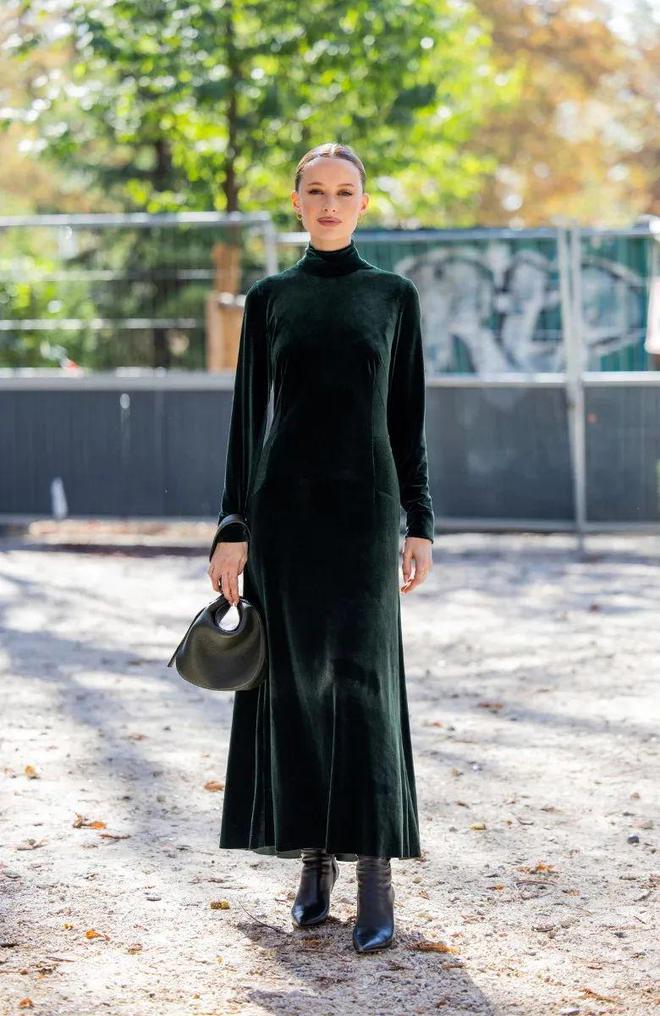 202425年秋冬前沿时尚连衣裙的6大趋势看看你衣橱里有了吗?(图5)