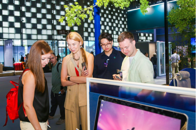 圣奥亮相设计上海展 “秀”出亚洲办公家具设计新高度(图3)