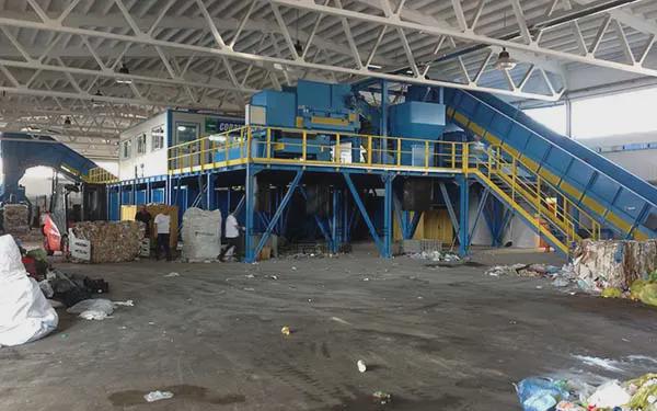 建筑垃圾的绿色重生：探索垃圾分拣设备与生产线(图2)