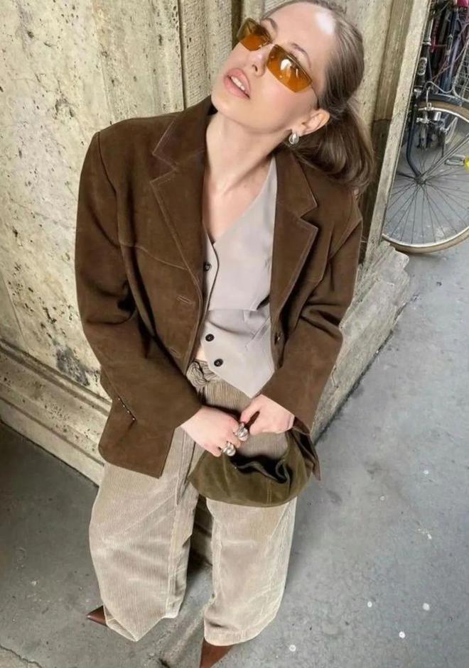 韩女都在穿的这件外套含金量有多高?(图9)