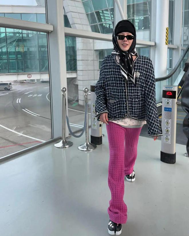 女装+头巾？权志龙回归带火了哪些品牌(图8)