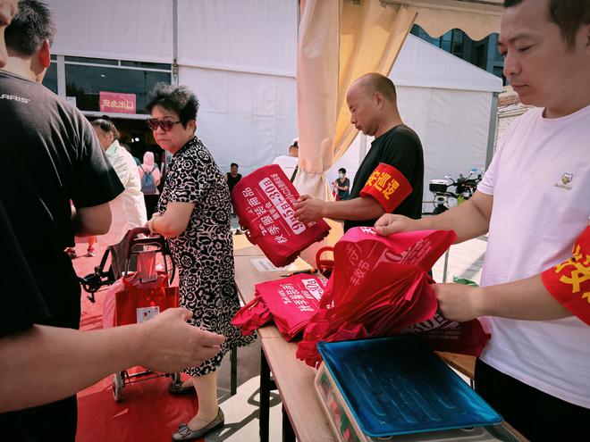 促进消费海淀五路居（第四届）全国服装农特产品展销会开幕(图11)