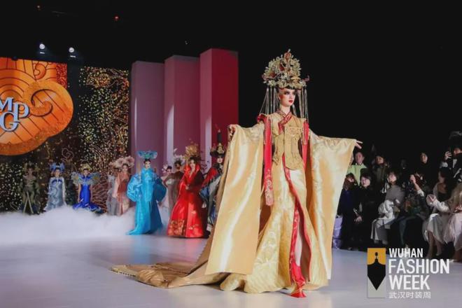 2024武汉时装周盛大启幕非遗与新潮照亮“锦绣长江”(图5)