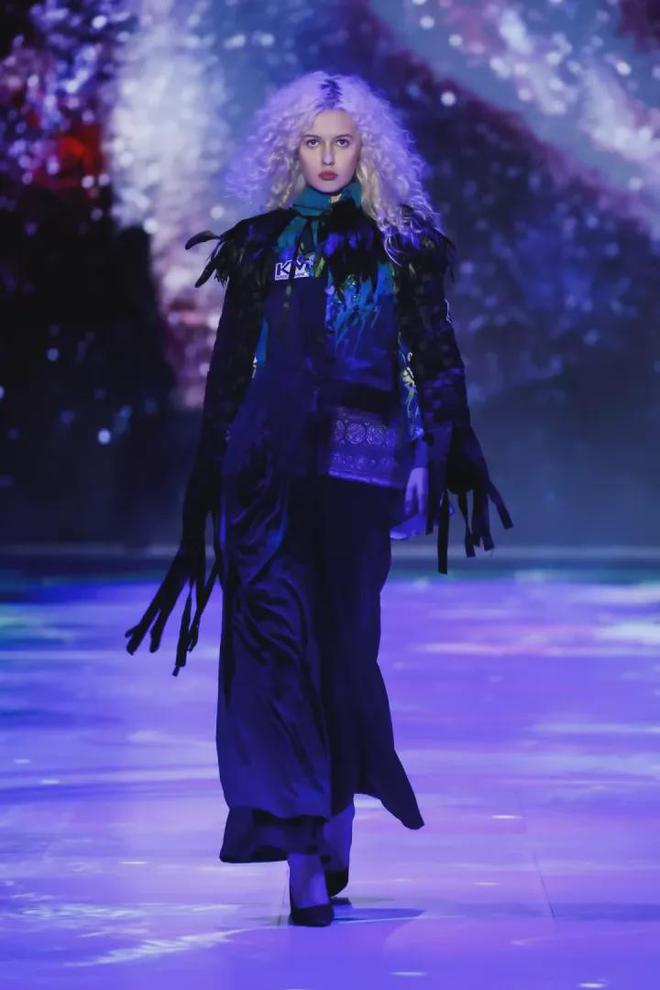 2024武汉时装周盛大启幕非遗与新潮照亮“锦绣长江”(图10)