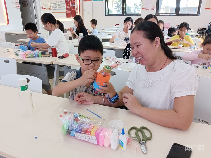 集美区持续深化生活垃圾分类宣传 共筑生态文明新篇章(图2)