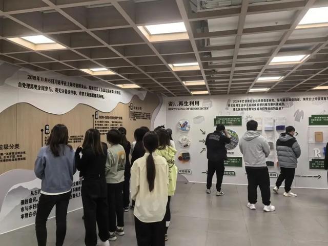 推进生活垃圾精细化分类商圈建设TA们在行动→(图4)