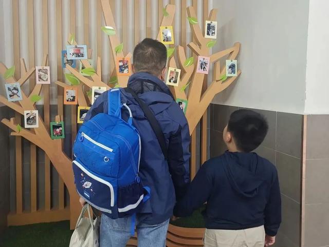 推进生活垃圾精细化分类商圈建设TA们在行动→(图6)