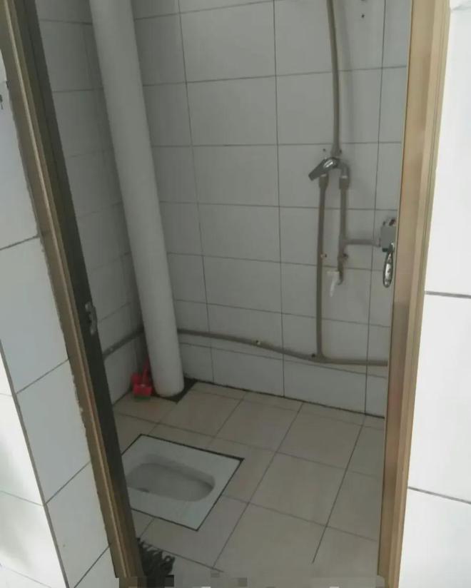 有钱建草堂没钱修宿舍后续宿舍、草堂照片曝光青春期叛逆(图3)