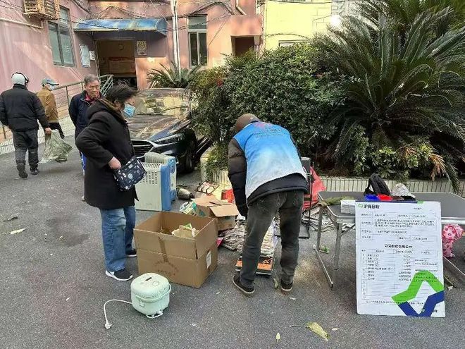 江宁路街道开展垃圾分类主题活动