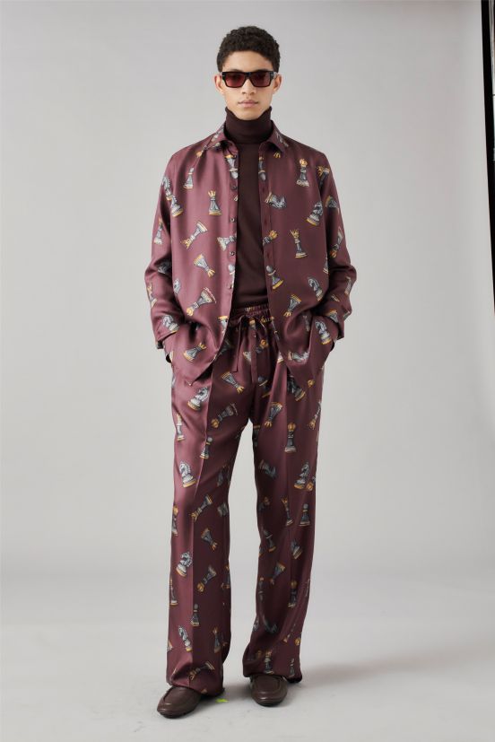 DG杜嘉班纳2024秋冬男装系列：精湛剪裁与浪漫色彩的交响(图4)