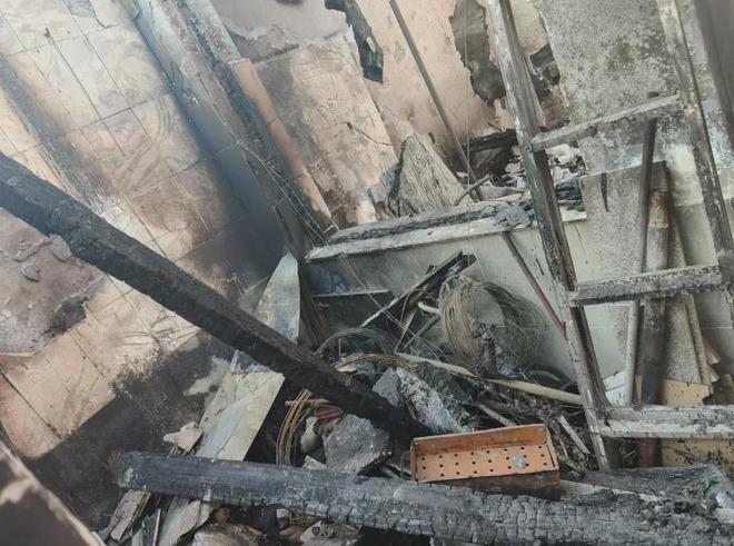 离谱！北京一女子电热毯起火后换房接着睡烧毁一排房屋……