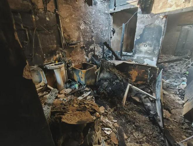 离谱！北京一女子电热毯起火后换房接着睡烧毁一排房屋……(图2)