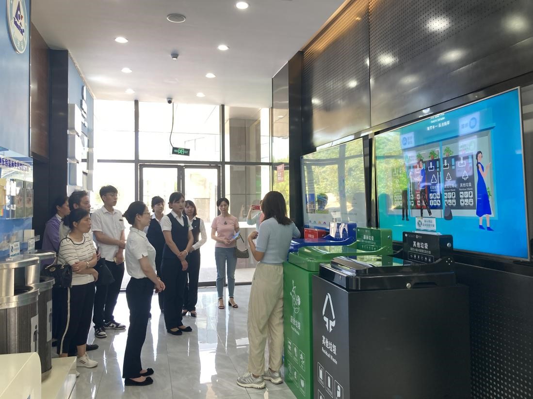 “智能化”推进垃圾分类精准化