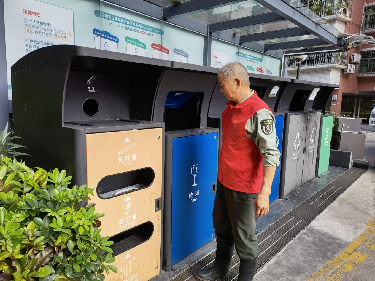 2024年中国智慧环卫行业发展进程及趋势分析：无人环卫车将达到5万辆[图]