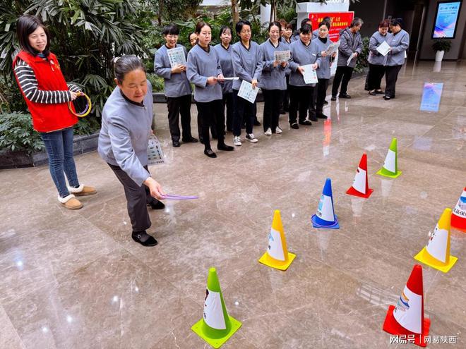 西安经开区：垃圾分类“闹”元宵 绿色低碳新时尚(图2)