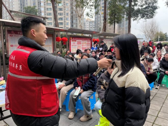 重庆巴南：开展“垃圾分类新时尚 绿色环保迎新年”宣传活动(图3)