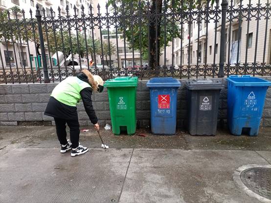解锁传统节日里的绿色密码 芝罘区环卫中心走进中正社区宣讲垃圾分类