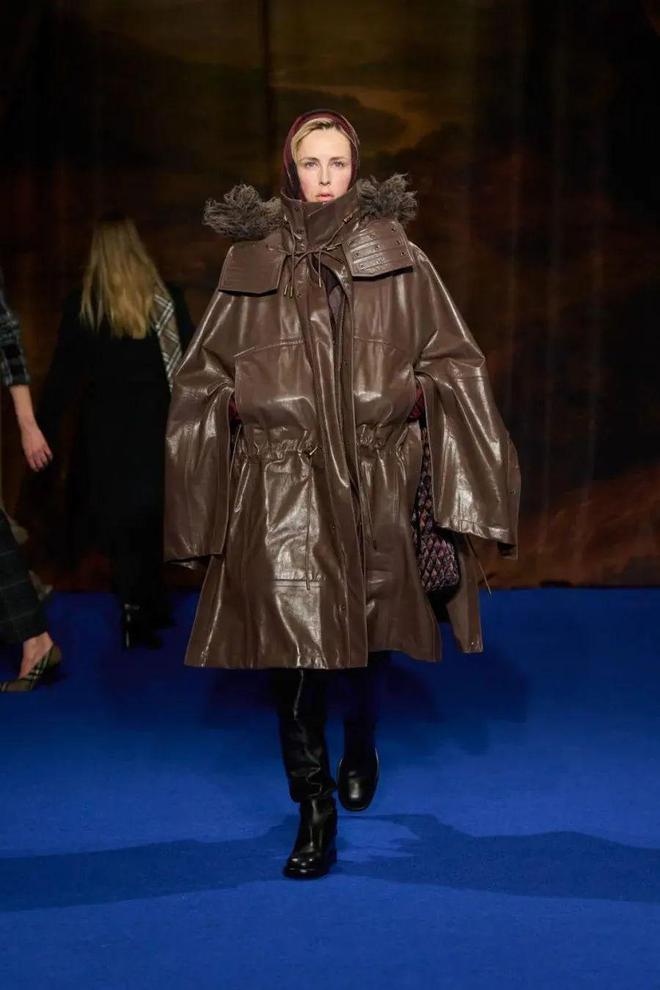 “黄白玫瑰”在伦敦时装周和我审美一致了!(图13)