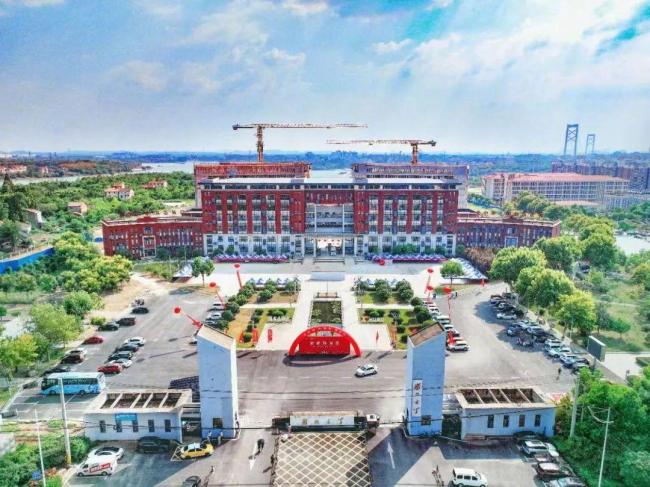 高校回应买商品房当学生宿舍 解决床位缺口(图2)