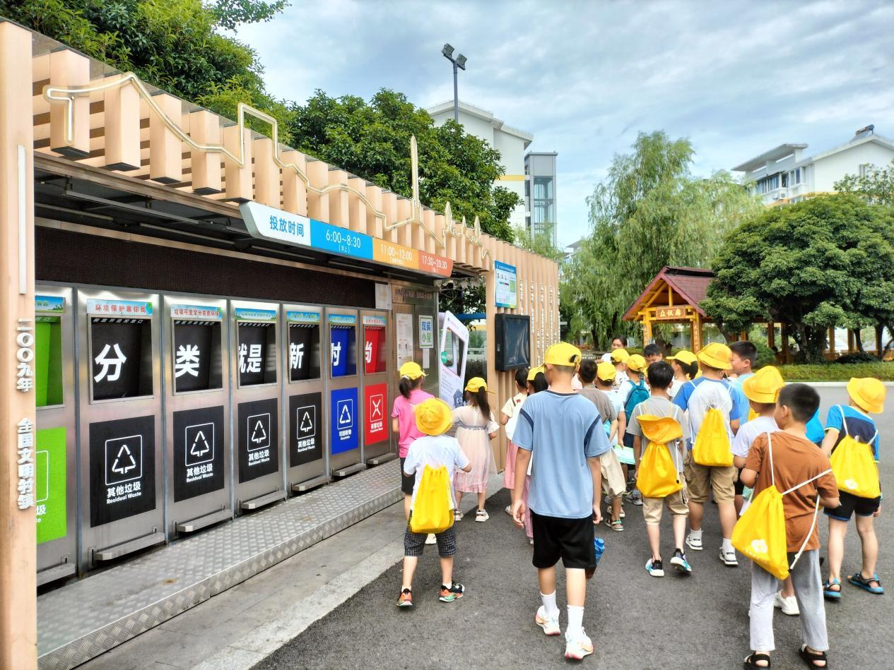 AI走进课堂基础教育如何“智”变？
