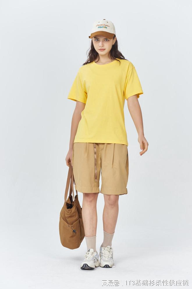 年轻与活力并存T恤穿搭让你成为焦点(图2)