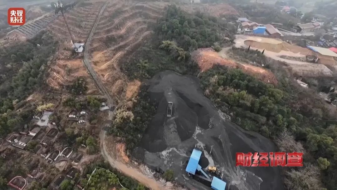 永久基本农田被垃圾掩埋现场触目惊心！(图11)