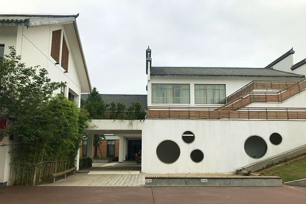 海曙给商业餐厨垃圾桶装上芯片 垃圾收运数据“码”上知晓