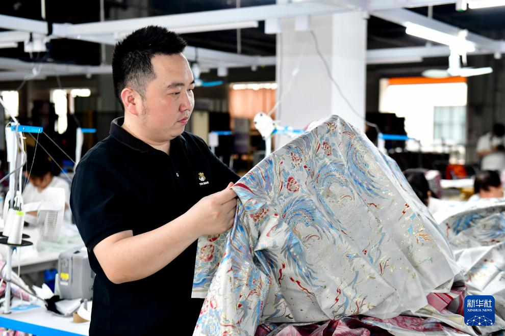 宝藏之城丨这座小城织就百亿汉服产业(图19)