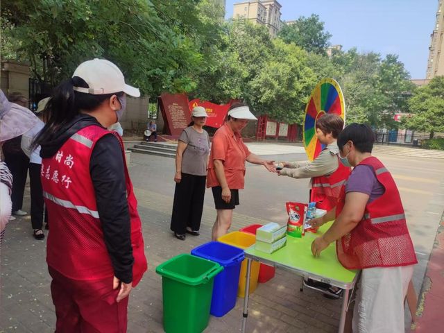趣味转盘助力垃圾分类 社区环保宣传增新活力(图2)