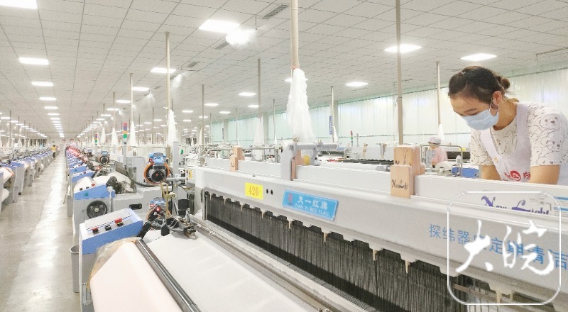 望江县委书记汪久清：擘画“望江织造”新蓝图让产业名片更闪亮(图2)