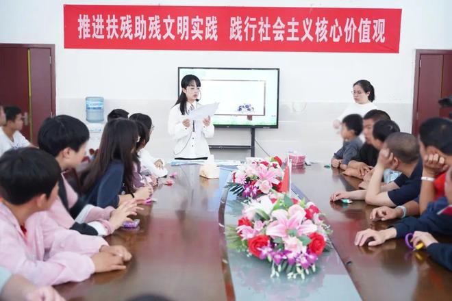 携手同行 共筑温暖 雨城区这场助残日活动让垃圾分类变得超有趣！