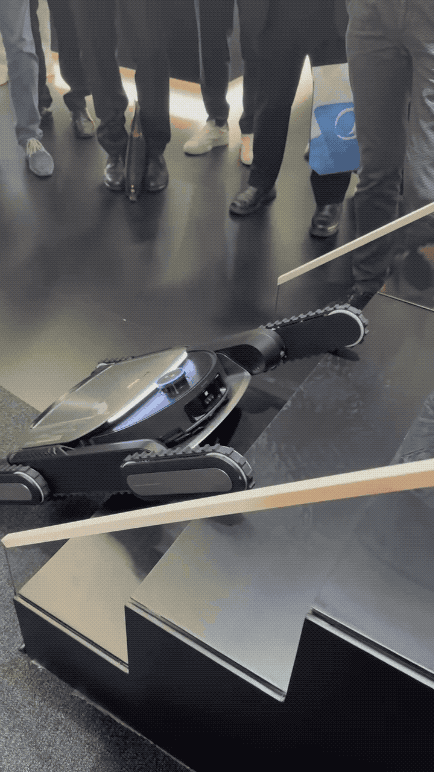 国产智能清洁巨头狂卷IFA 2025追觅云鲸石头添可彻底杀疯了！(图2)