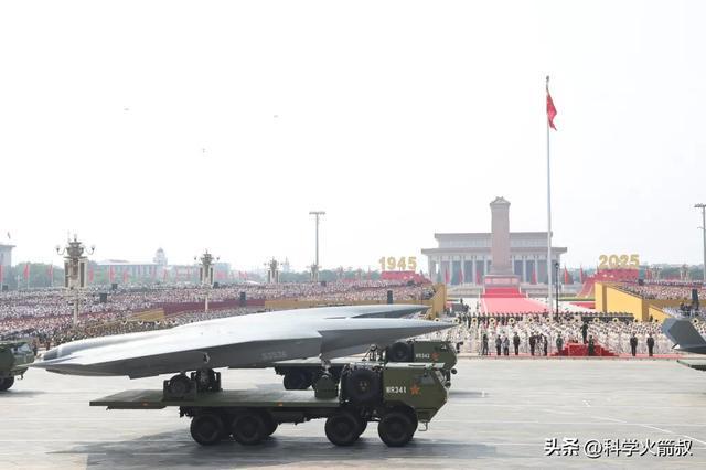 聊聊阅兵中那些尖端的空天武器(图12)