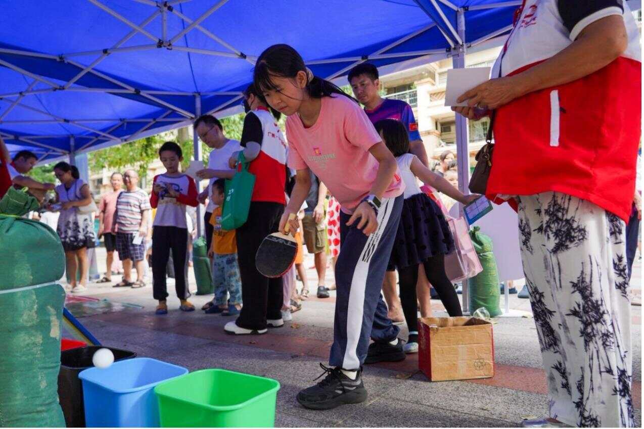 升级投放设施+上好“第一课”广州天河让全民感受垃圾分类“新时尚”(图6)