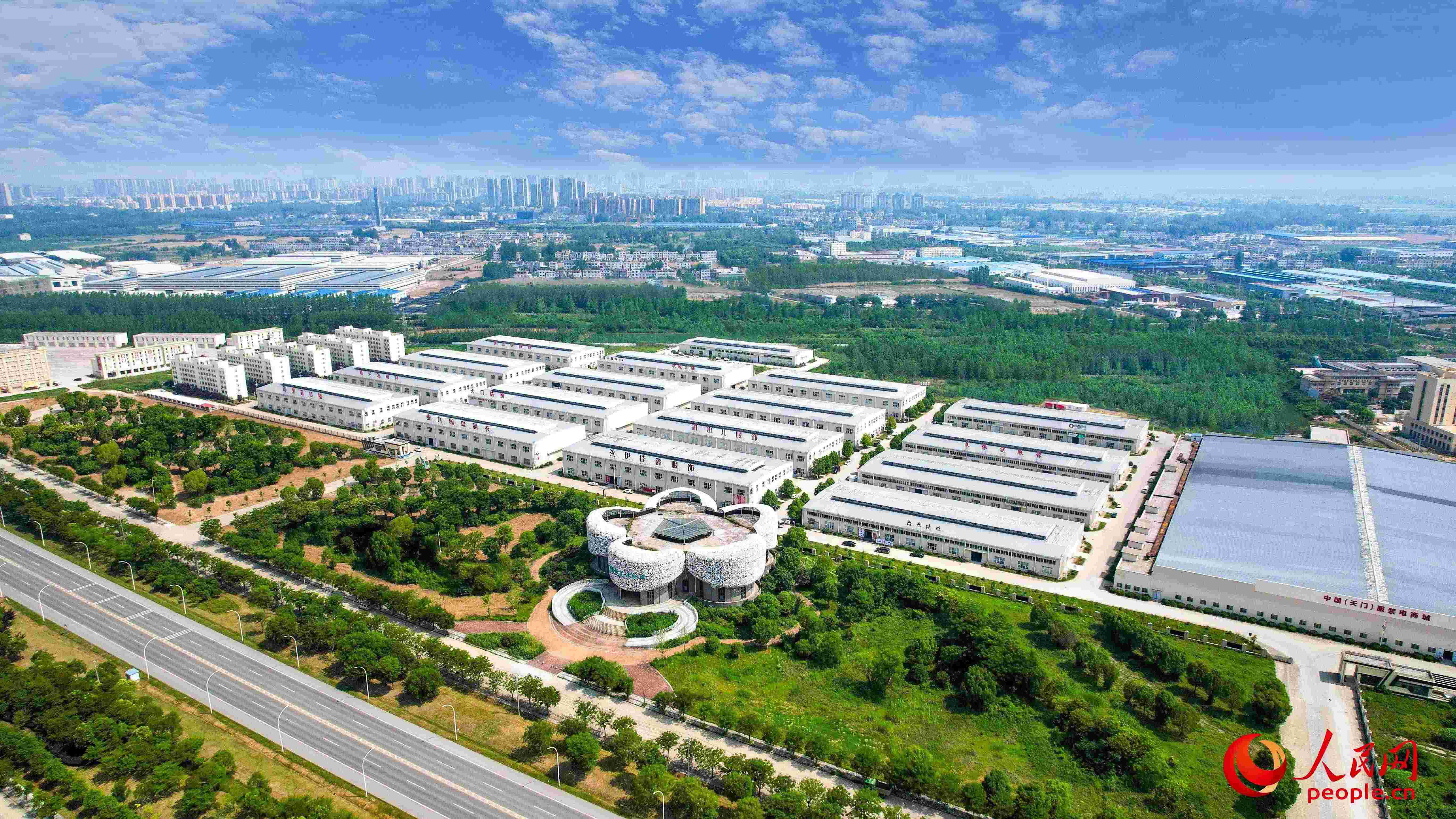 天门“织造”“新裁”辈出