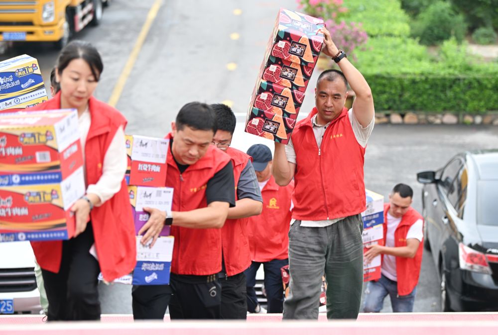 镜观·回响|弘扬奉献、友爱、互助、进步的志愿精神(图10)