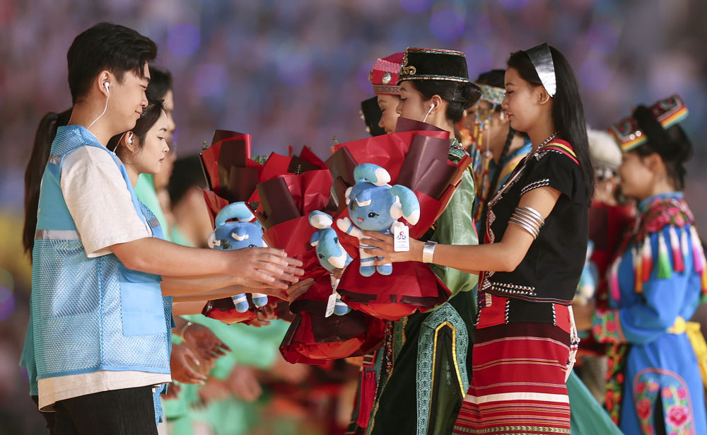 镜观·回响|弘扬奉献、友爱、互助、进步的志愿精神(图18)