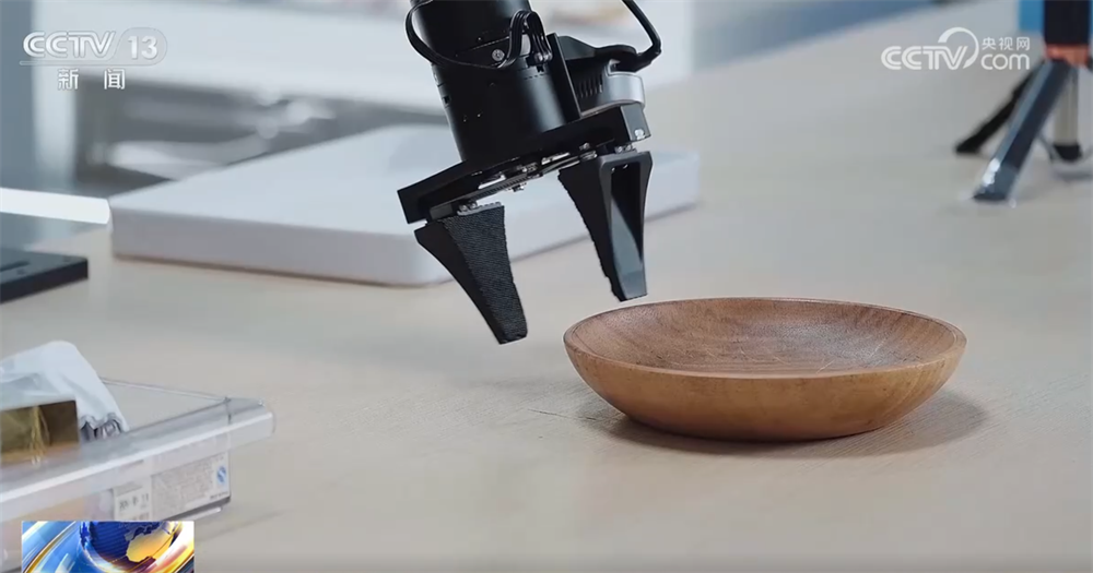 AI赋能让制造业实现精度与效率“双增” “人工智能+”为经济增长注入新动能(图7)