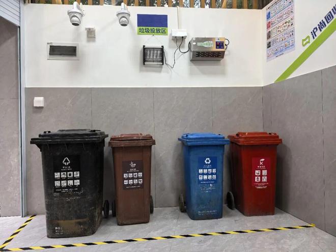 告别踮脚捂鼻!居民:扔垃圾成了舒心事(图2)