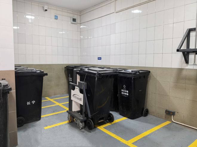 压缩、换桶、投放……新泾八村小区来了位“好帮手”(图5)