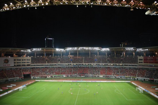 “湘超”赛场掀起垃圾分类新风尚(图2)