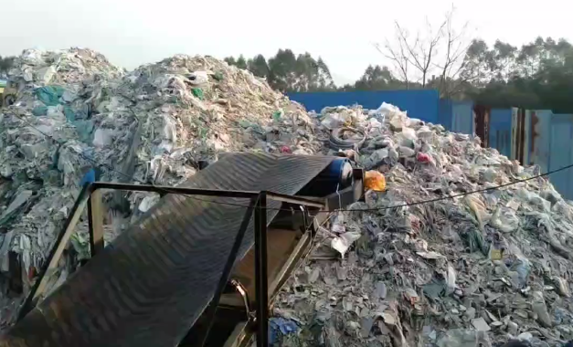 智能垃圾分拣机可实现废塑料的有效分选