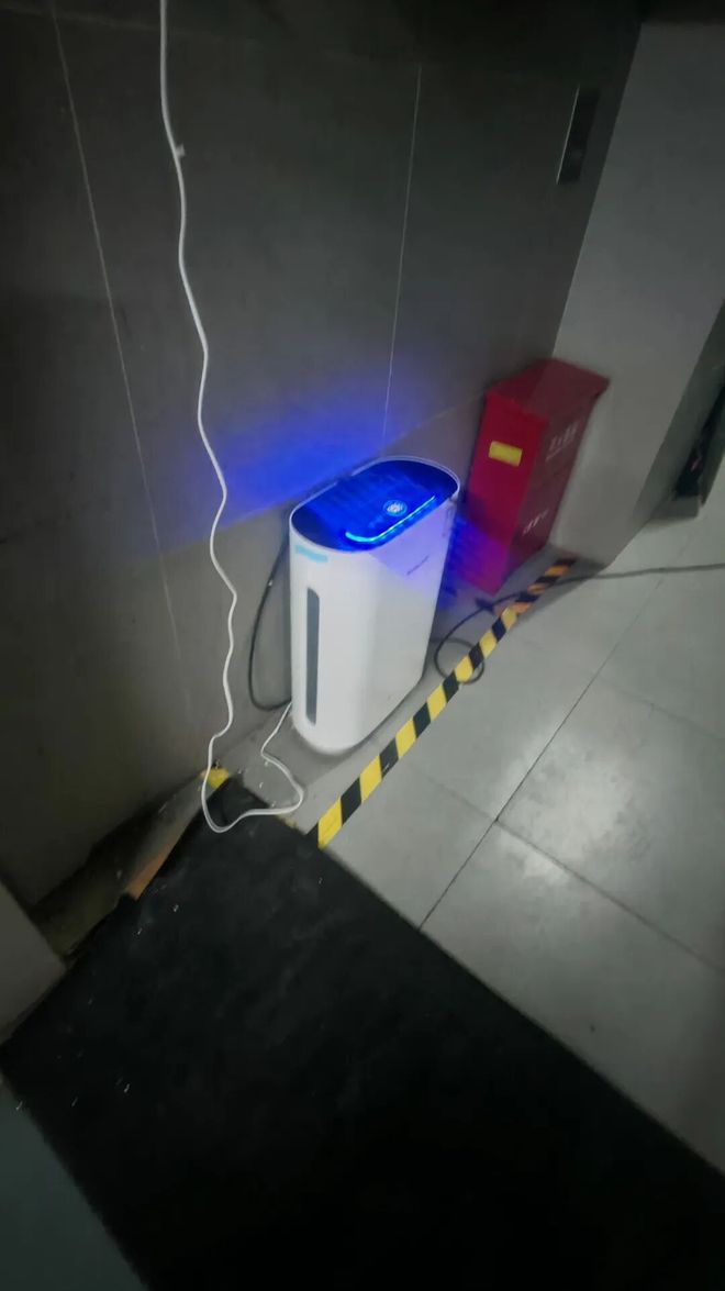 快看！静安这个小区垃圾箱房变身热门“新空间”(图3)